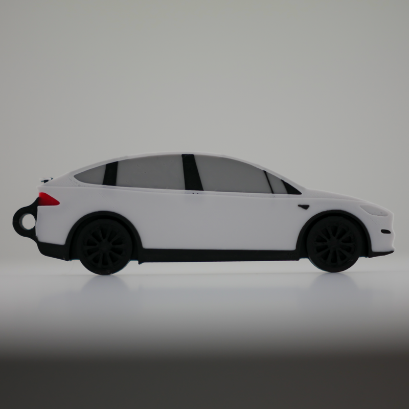 0d3f0e52-d642-41e3-8056-4d0da13ef3c5-white